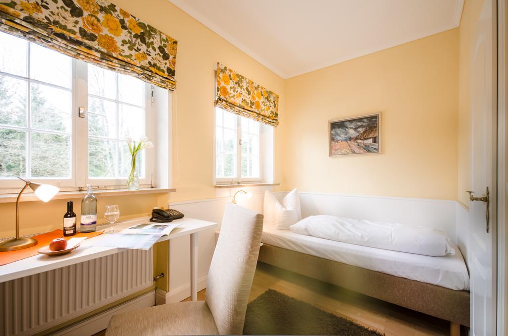 Hotel Waldsee Lindenberg im Allgau Room photo
